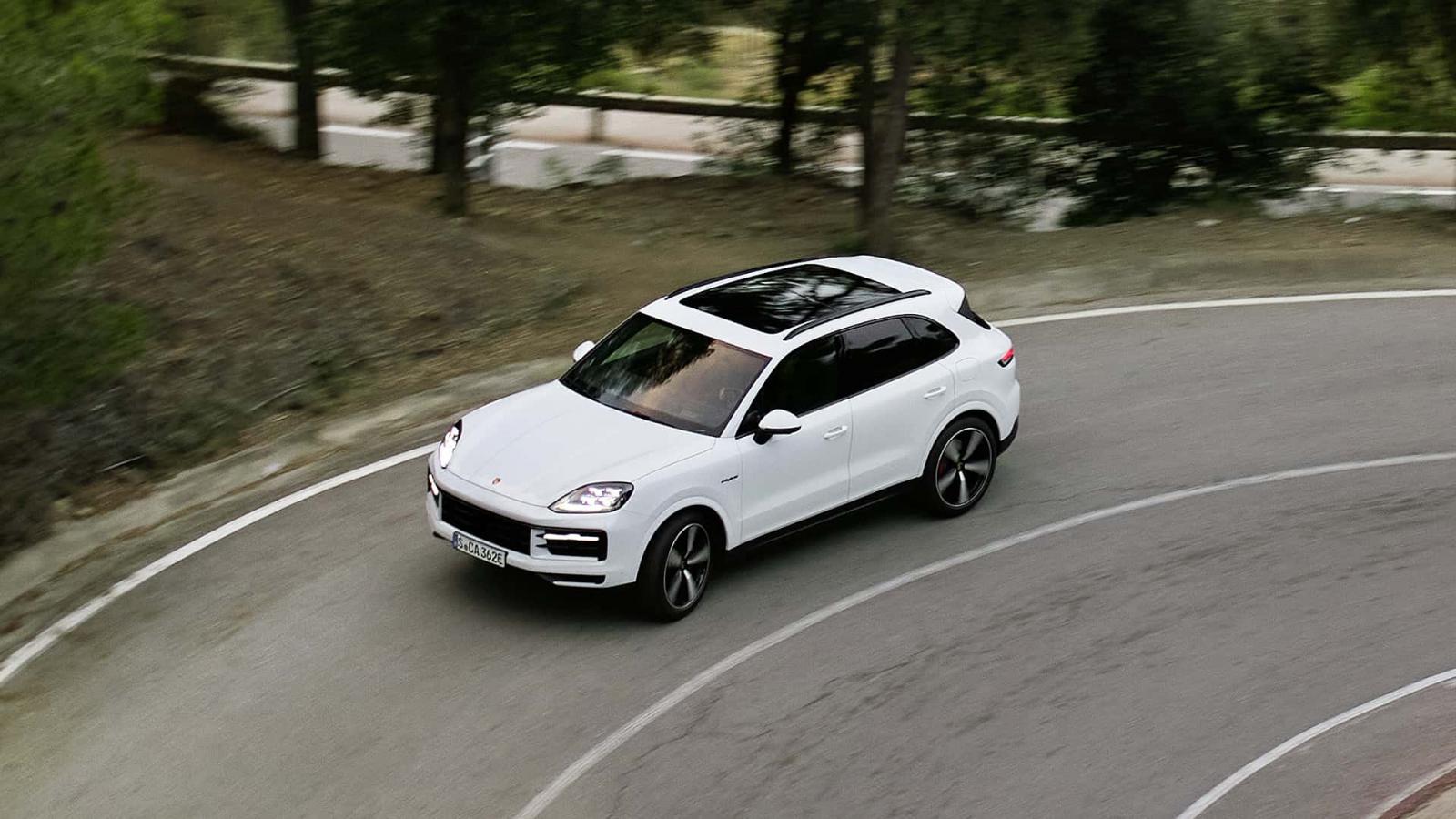 Νέα Porsche Cayenne S E-Hybrid με 519 άλογα!